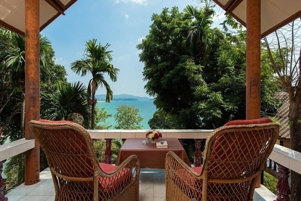 Фото Baan Karon Hill Phuket Resort