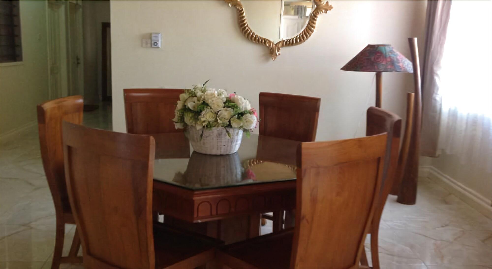 Фото Campbell Hotel Accra