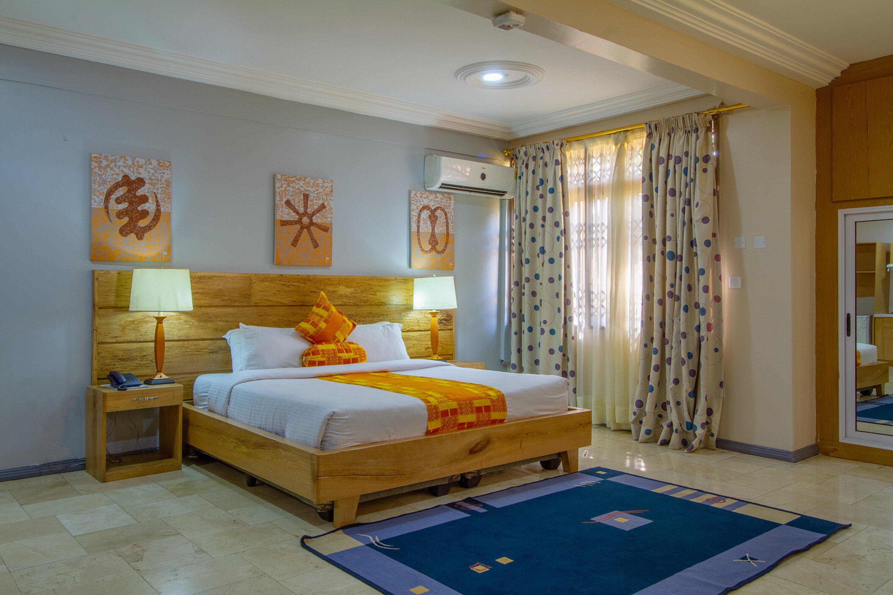 Фото Central Hotel - OSU