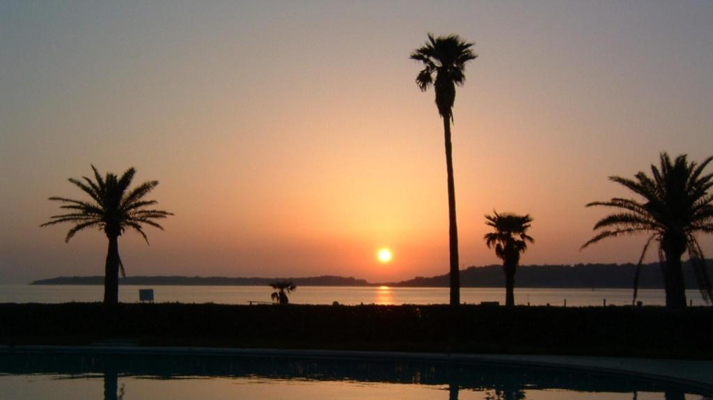 Фото Hotel Nishinagato Resort