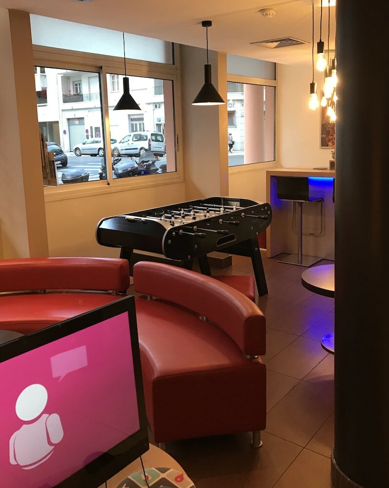 Фото EasyHotel Nice Palais des Congrès