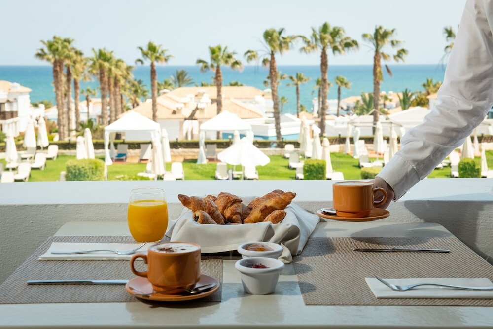 Фото Mitsis Royal Mare