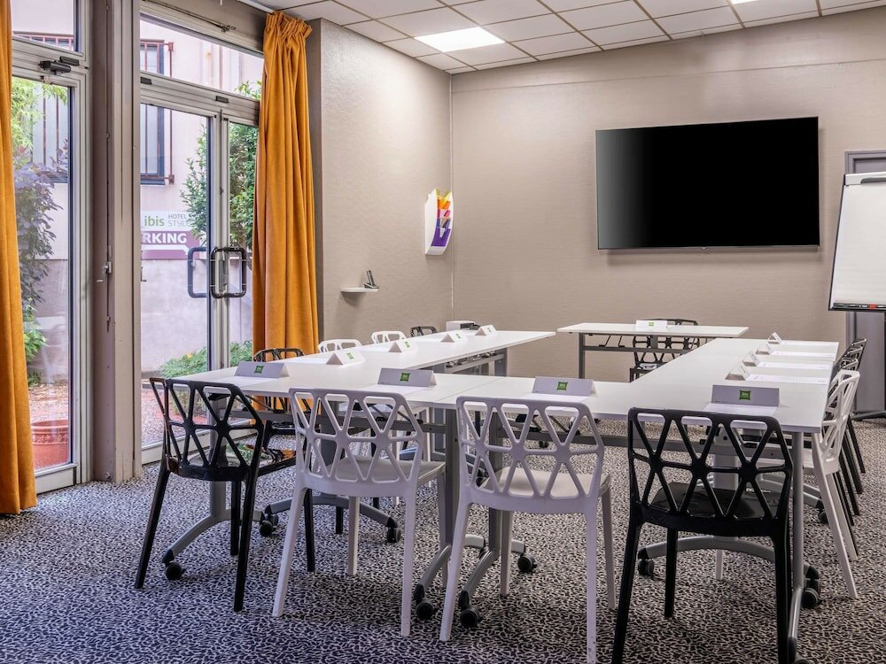 Фото Ibis Styles Blois Centre Gare
