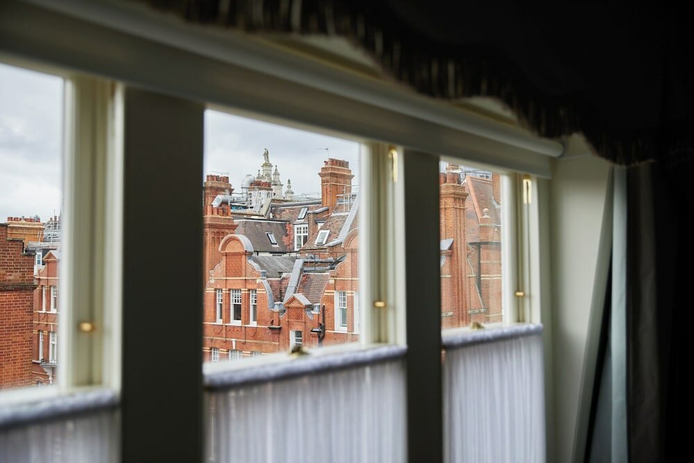 Фото The Egerton House Hotel