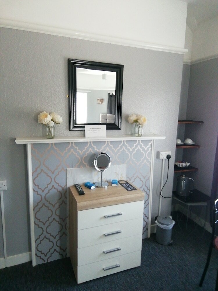 Фото The Old Castle