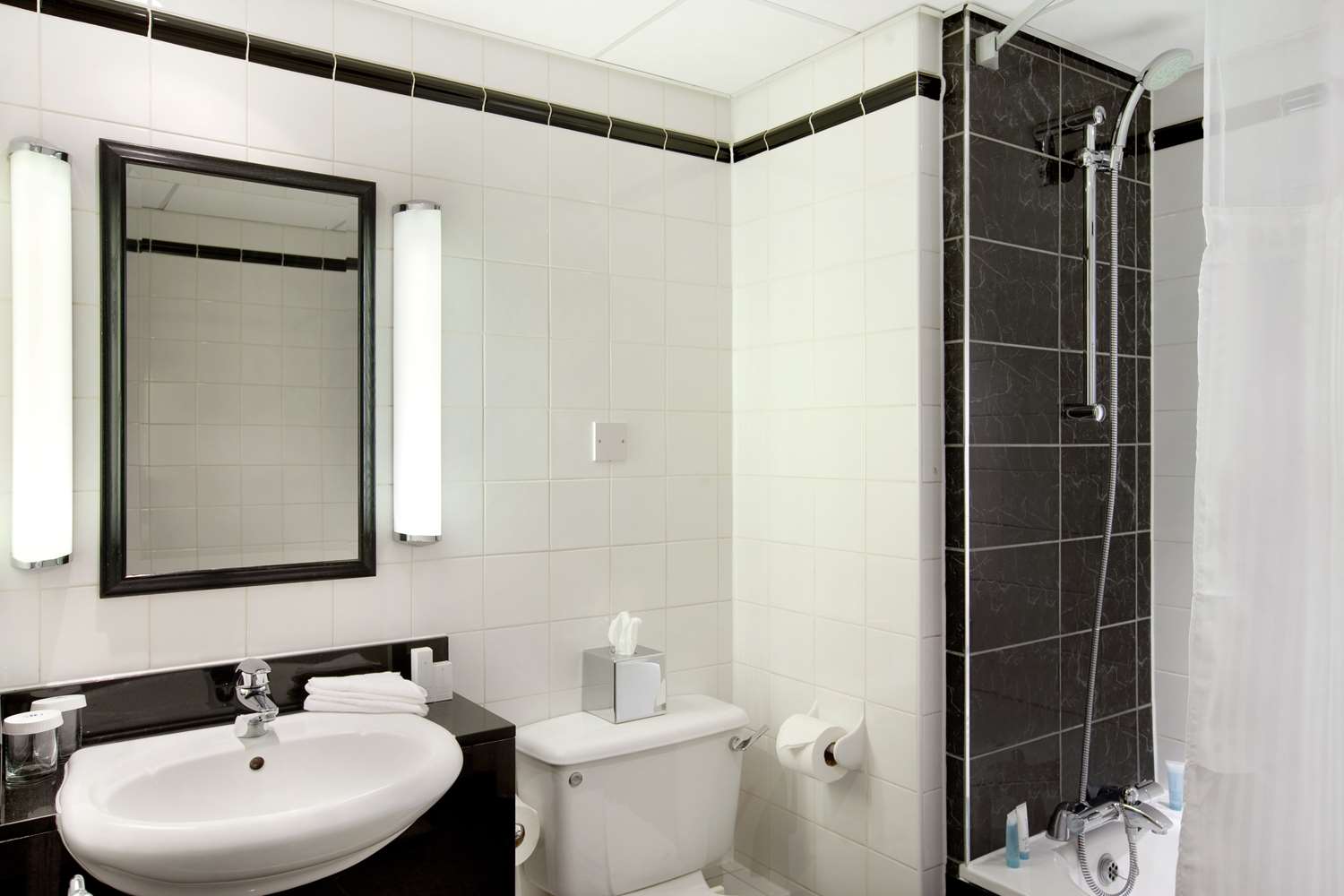Фото Hilton London Olympia
