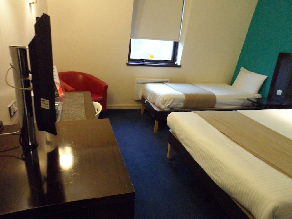 Фото Britannia Hotel Edinburgh