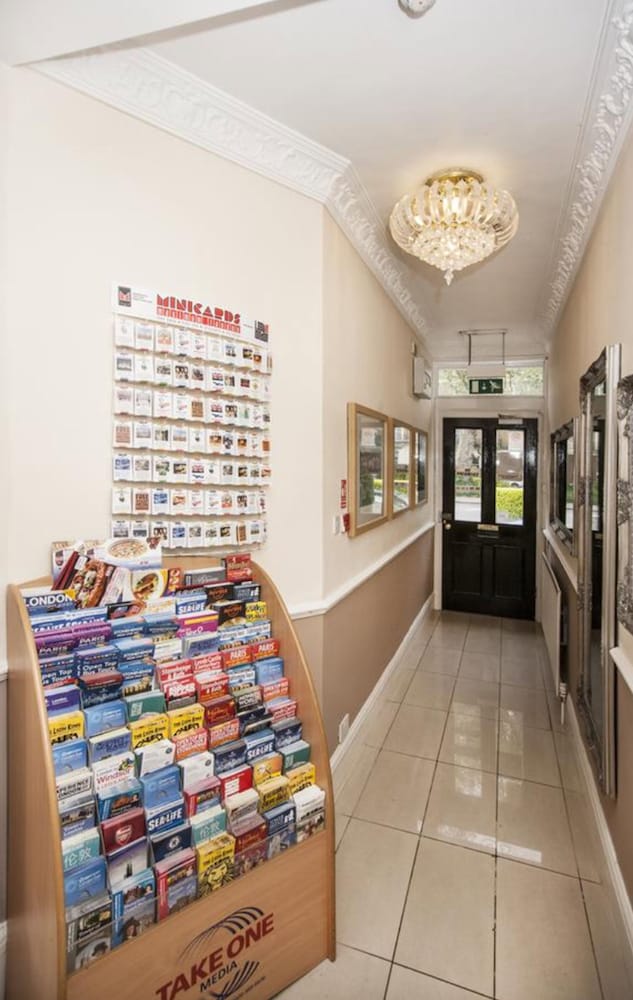 Фото Classic Hyde Park Hotel