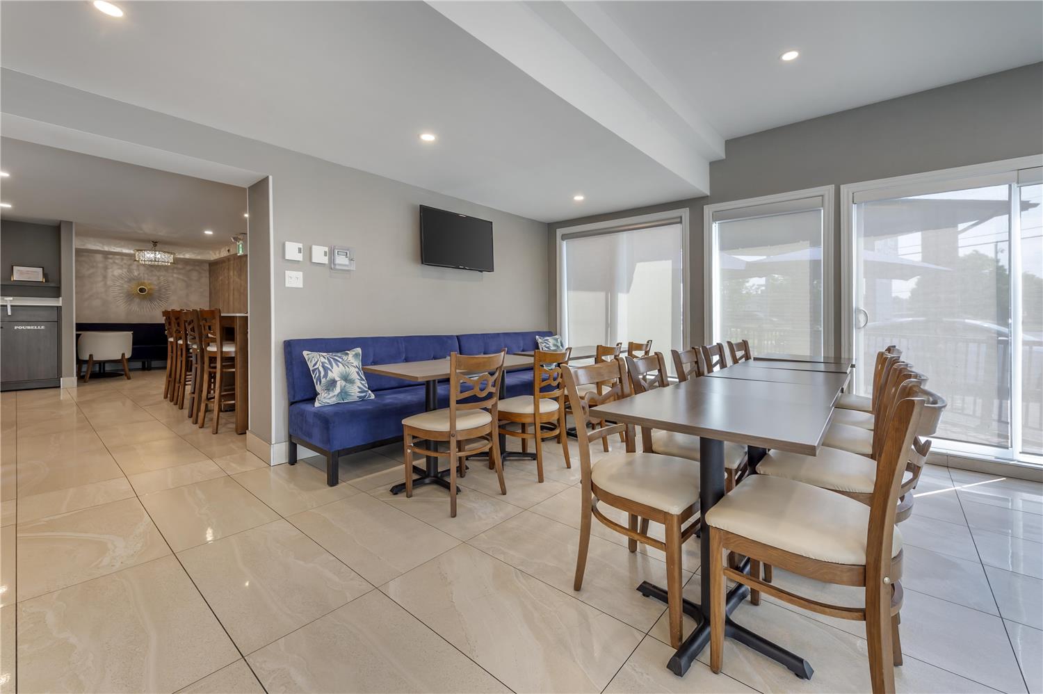 Фото Best Western Hotel Brossard