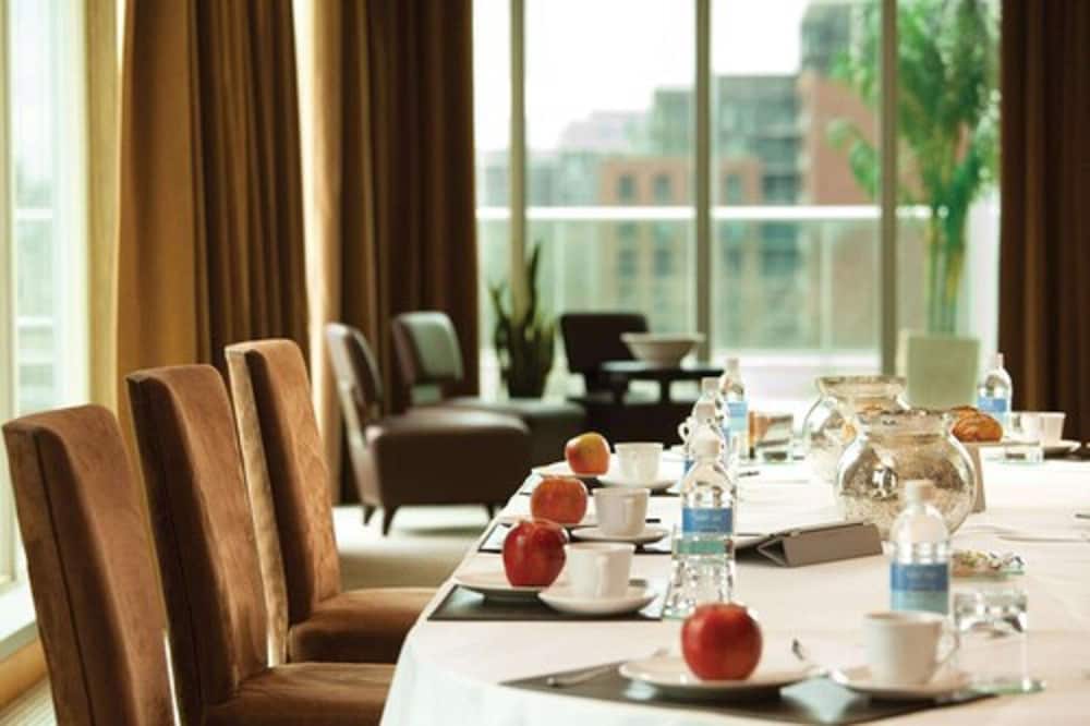 Фото SoHo Hotel Toronto