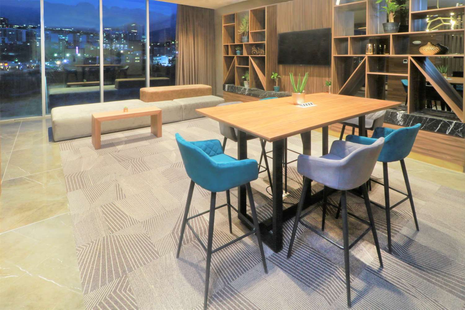 Фото Hilton Garden Inn Monterrey Obispado