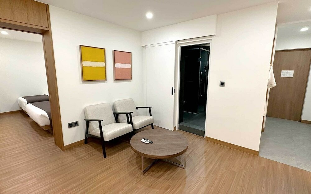 Фото Commodore Hotel Pohang