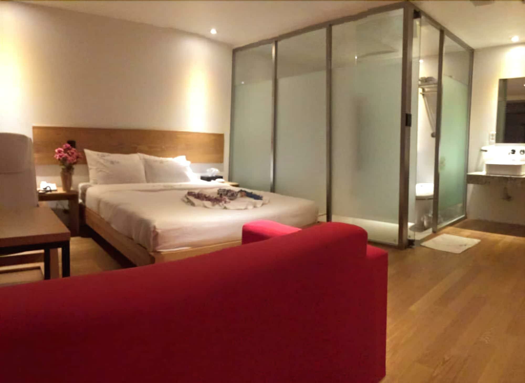 Фото Lavilla Hotel