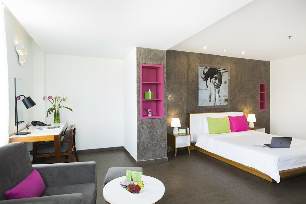 Фото Emm Hotel Saigon