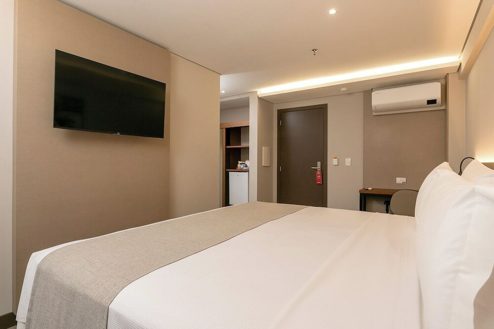 Фото Roochelle Hotel by Nobile