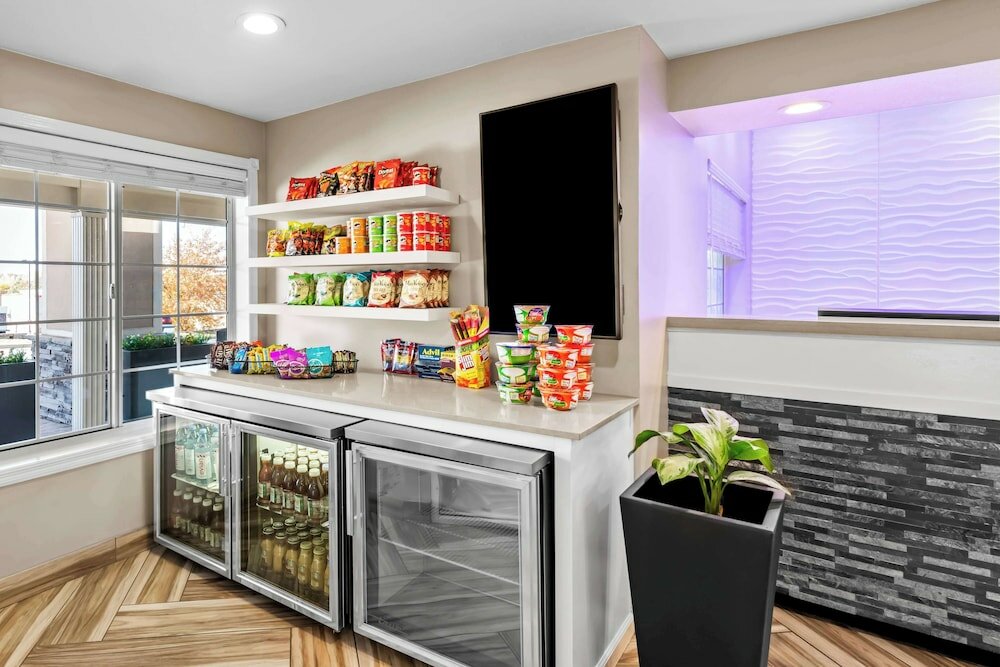 Фото Best Western Worlds of Fun Inn & Suites