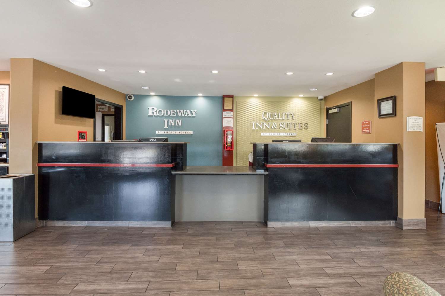 Фото Rodeway Inn Portland Airport Hotel