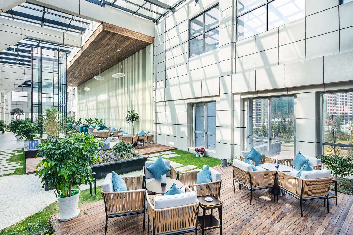 Фото Howard Johnson New District Plaza Ziyang