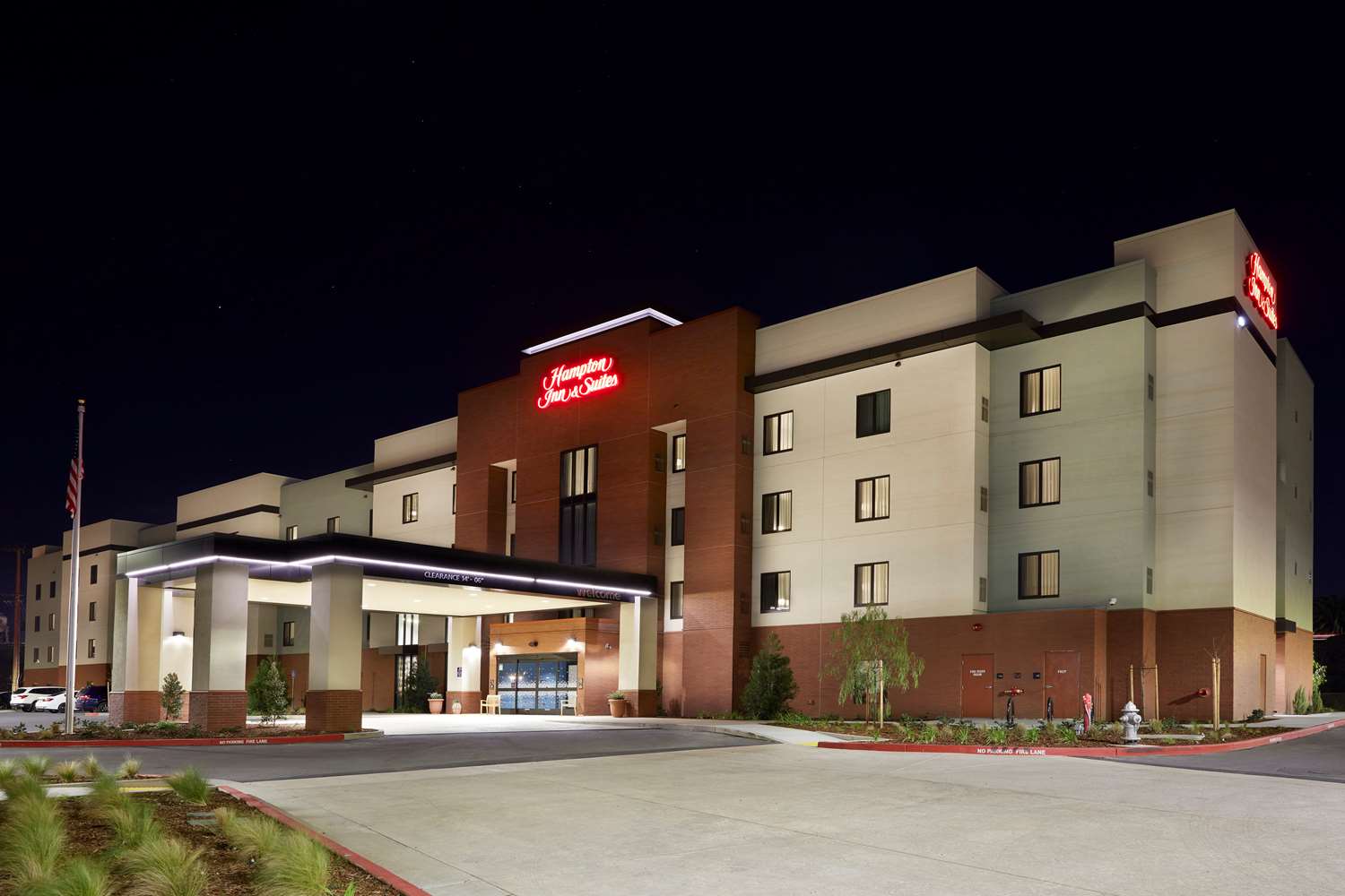 Фото Hampton Inn & Suites Sacramento at Csus