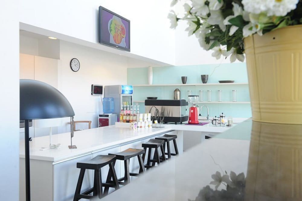 Фото Hotel MoMc Beijing