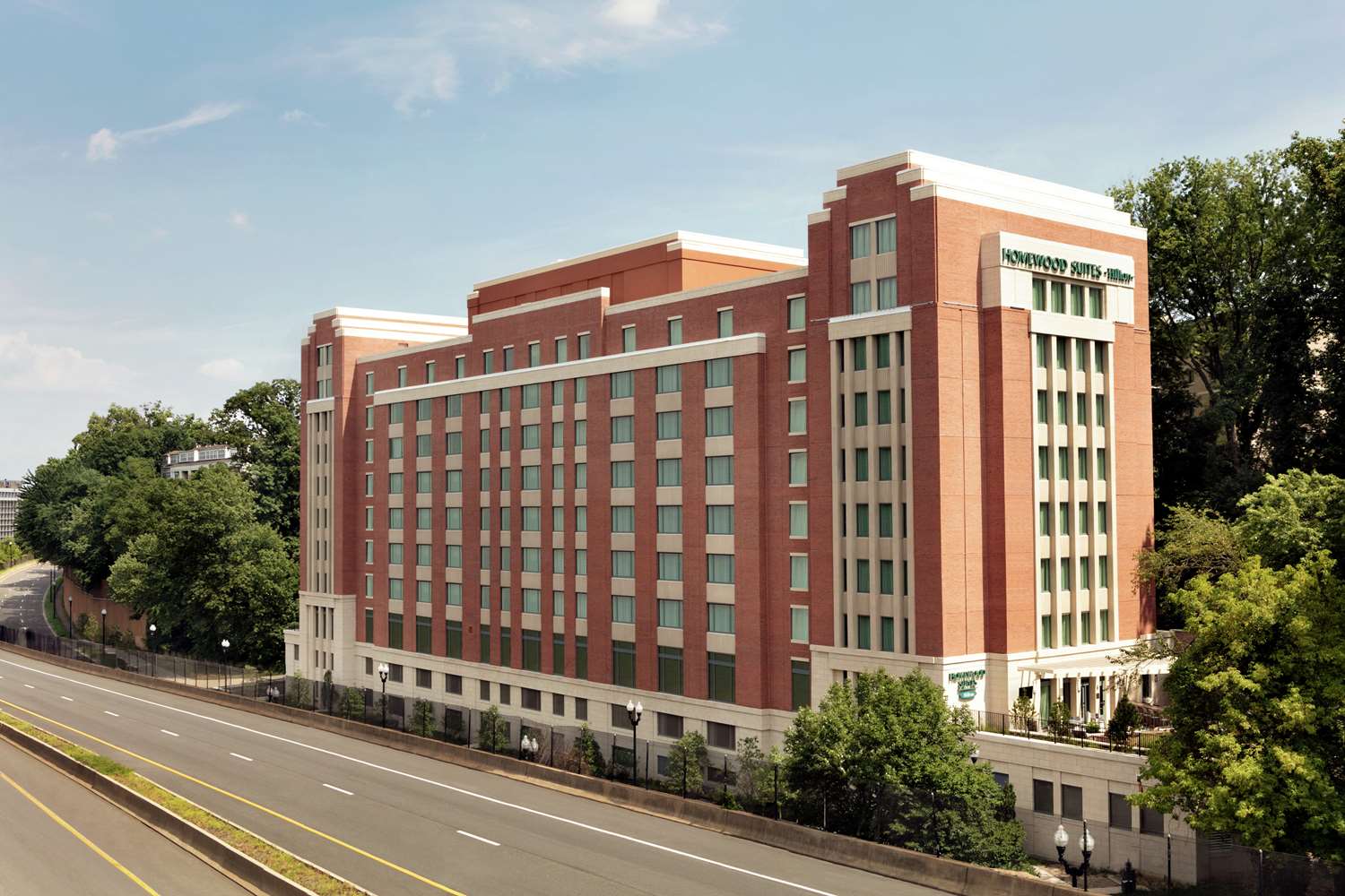 Фото Homewood Suites by Hilton Arlington Rosslyn Key Bridge
