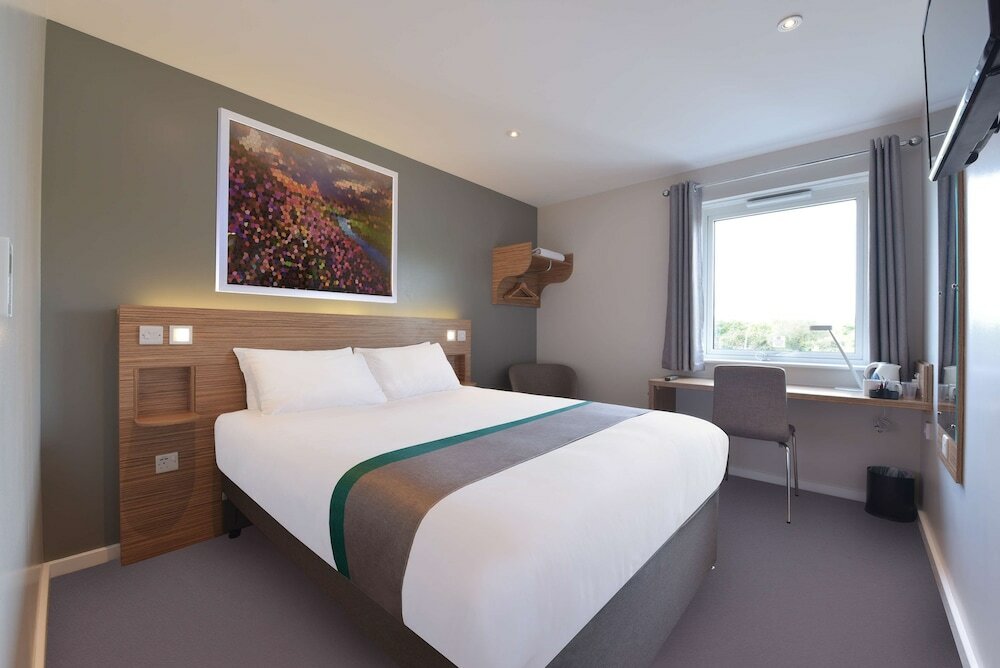 Фото Travelodge Edinburgh Central