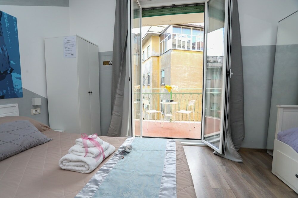 Фото Cineroma Guesthouse