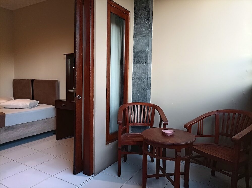 Фото Sapta Petala Hotel