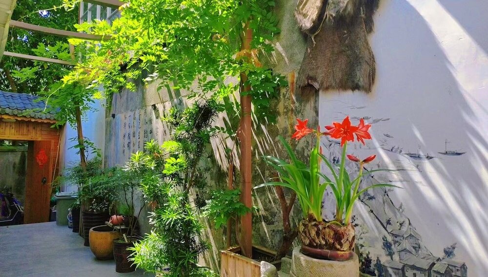 Фото Listening To The Rain Hall Inn