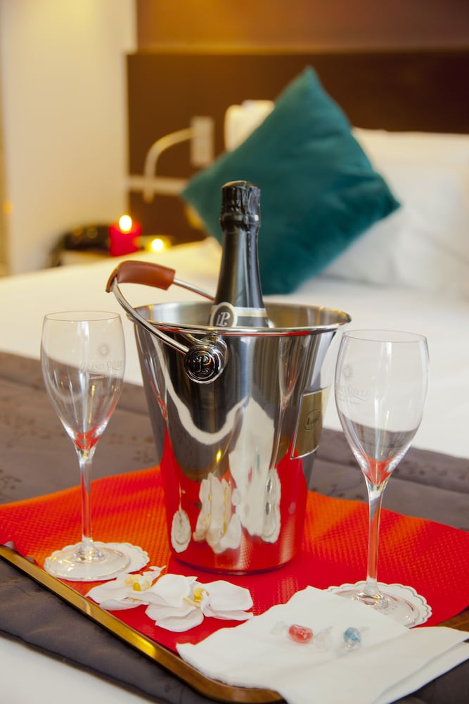 Фото Hotel Lumières Montmartre Paris