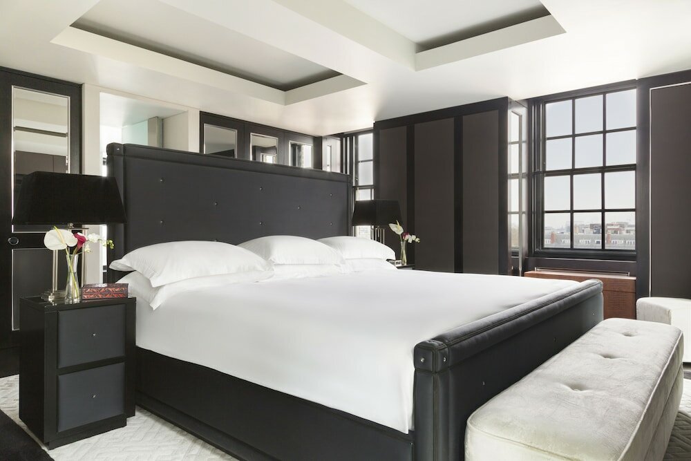 Фото Grosvenor House Suites