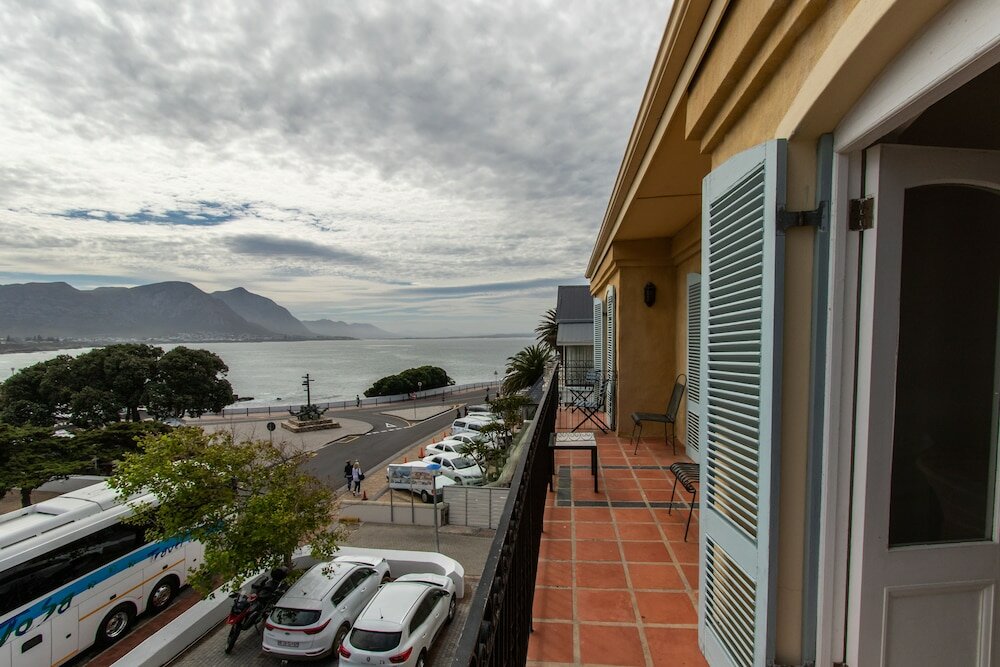 Фото Auberge Burgundy Guest House