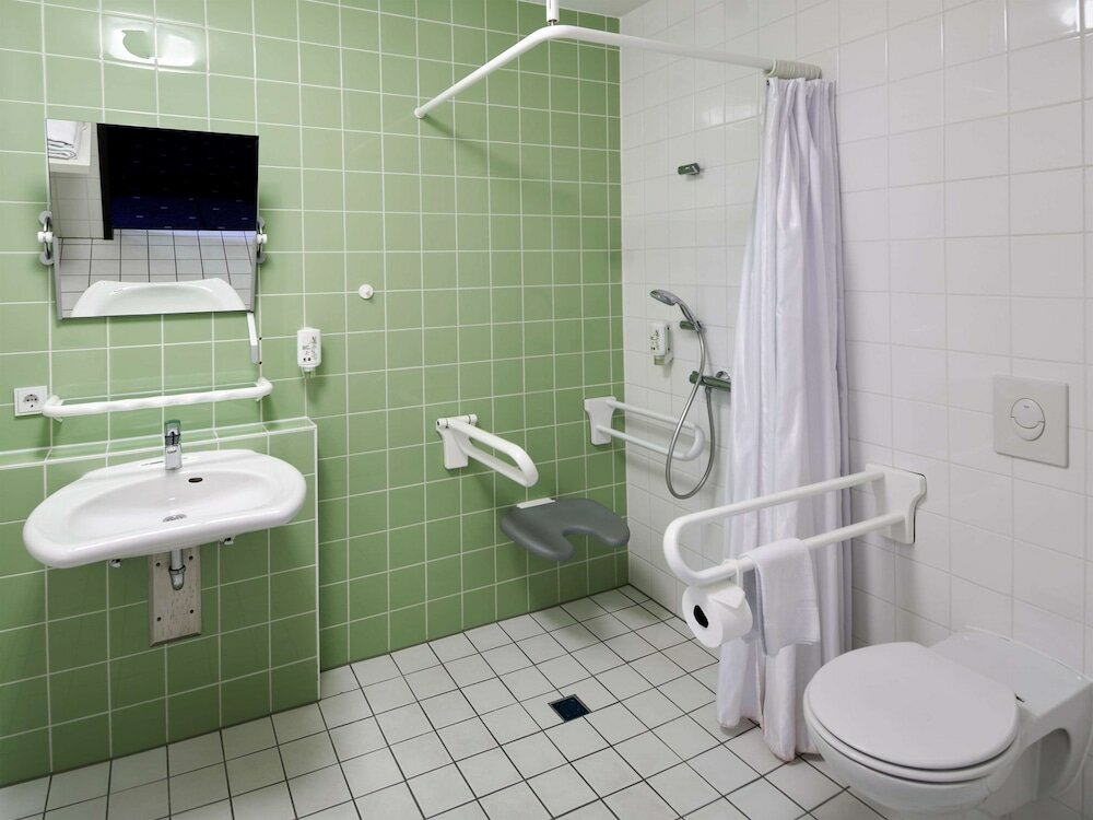 Фото B&b Hotel Frankfurt West