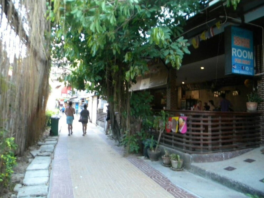 Фото Sabai House