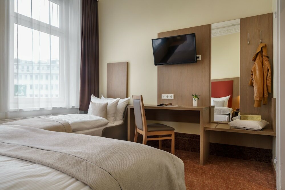 Фото Novum Hotel Norddeutscher Hof Hamburg