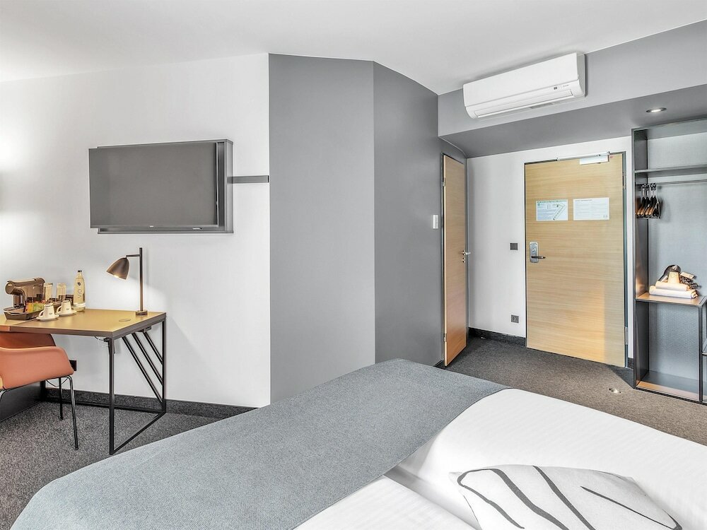 Фото B&b Hotel Hamburg-Harburg