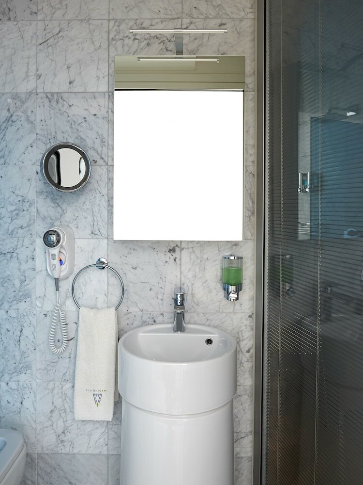 Фото Amadi Park Hotel