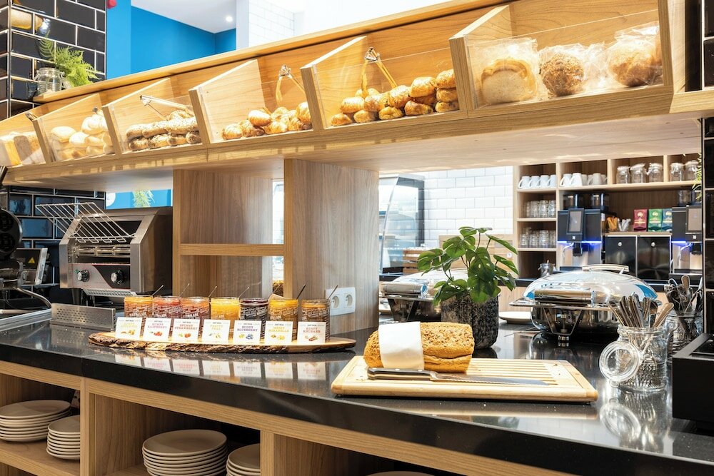 Фото Holiday Inn Express Antwerp - City Centre