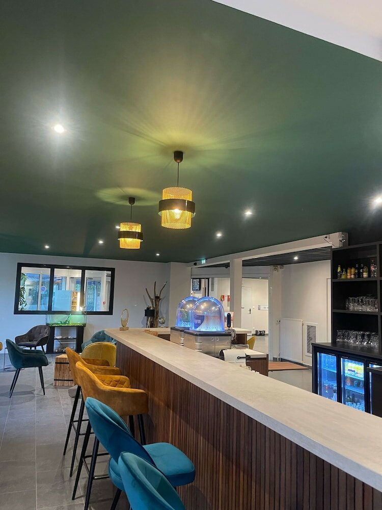 Фото Hotel Kyriad Saint Fargeau Ponthierry Apollonia