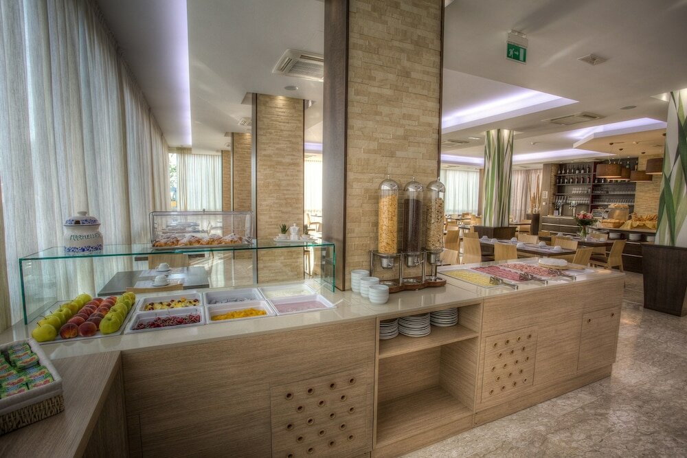 Фото Hotel Tabor