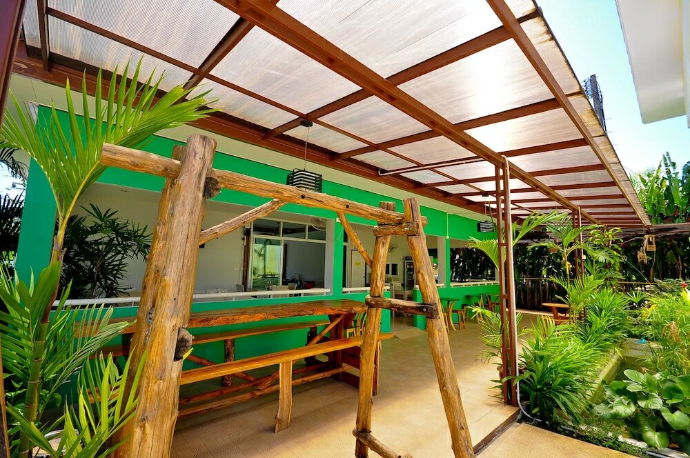 Фото Phuket - Naiyang Sonwa Resort