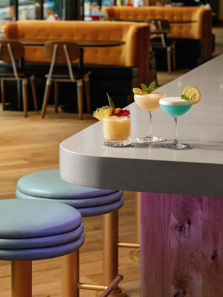 Фото Origin Austin, A Wyndham Hotel