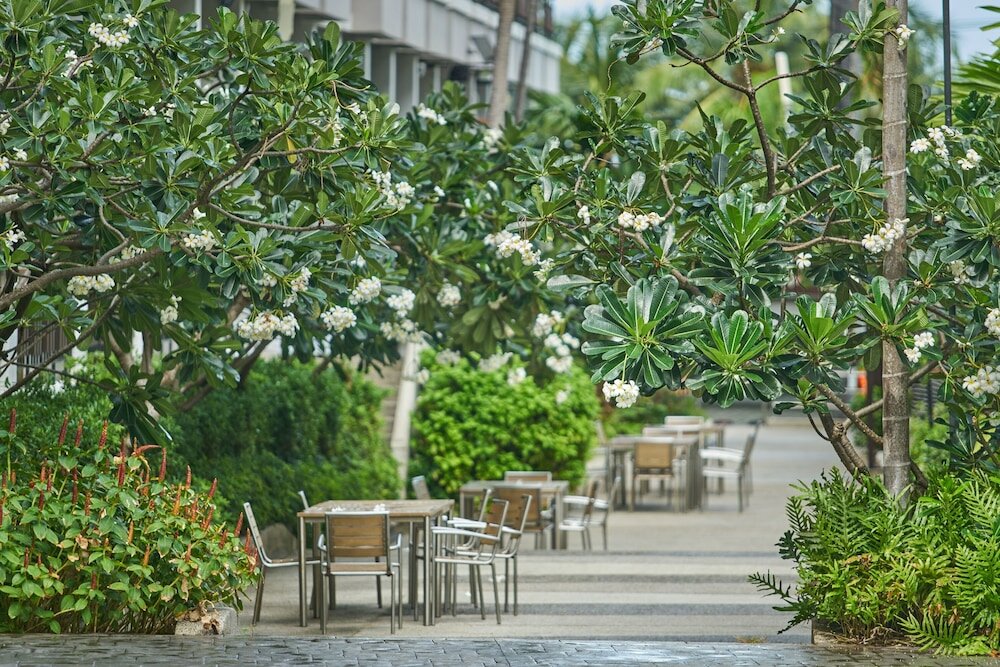 Фото Welcome World Beachfront Resort