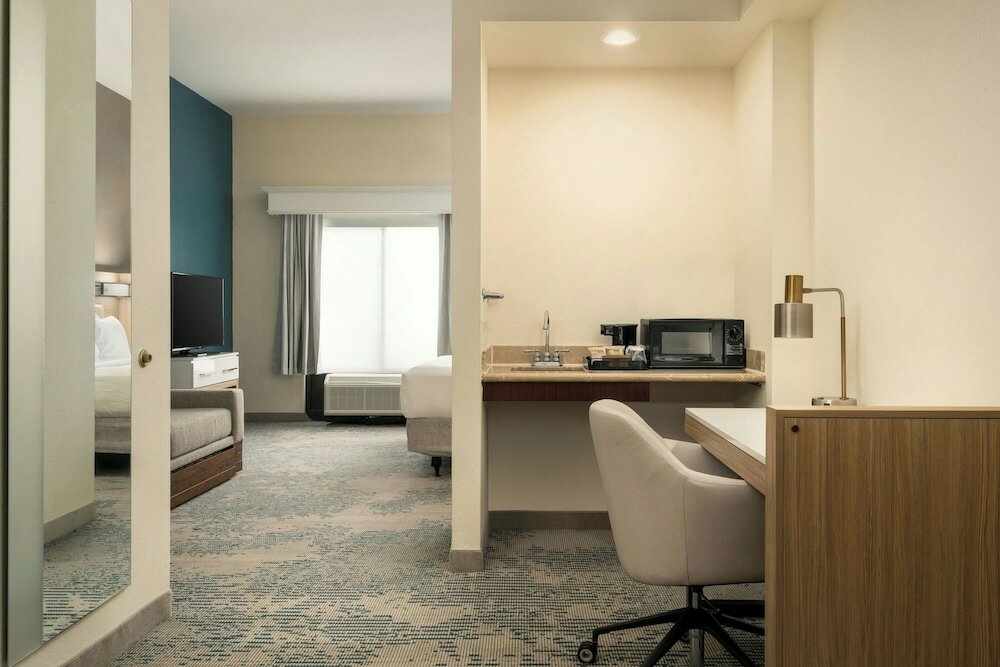 Фото SpringHill Suites by Marriott Tampa Westshore Airport