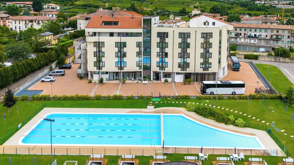 Фото Kona Hotel Verona