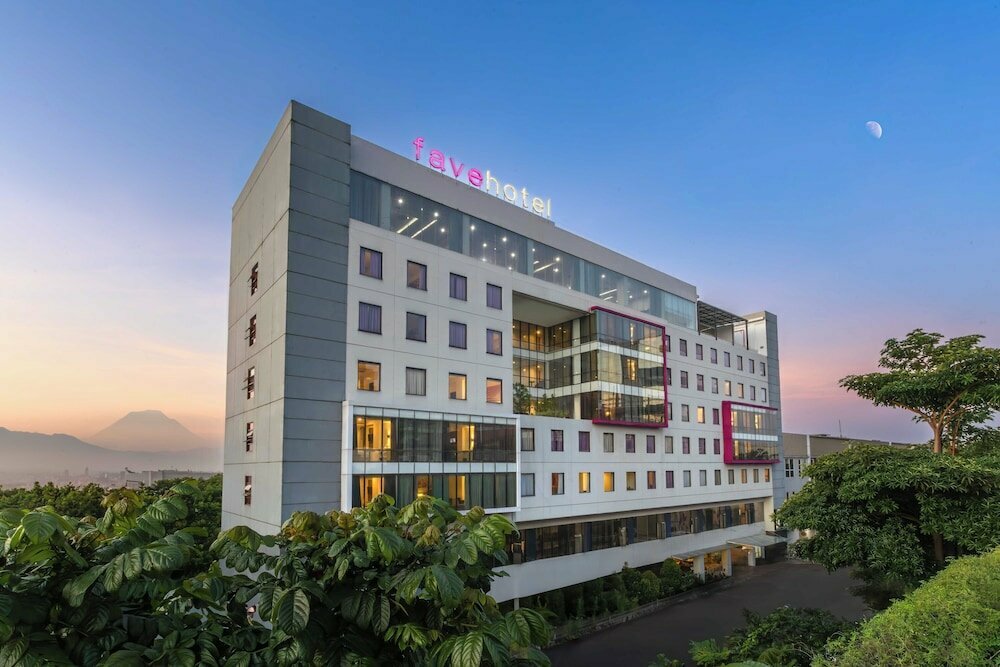 Hotel Favehotel Hyper Square, Bandung, photo