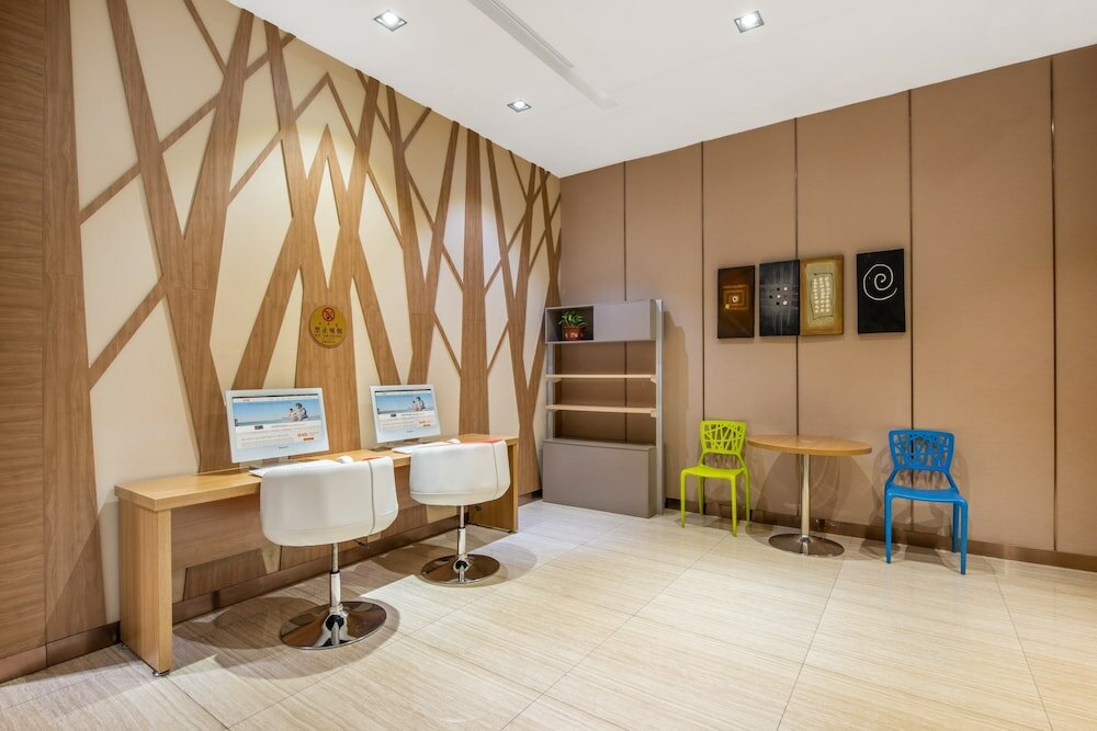 Фото Holiday Inn Express Ordos Dongshen, an Ihg Hotel