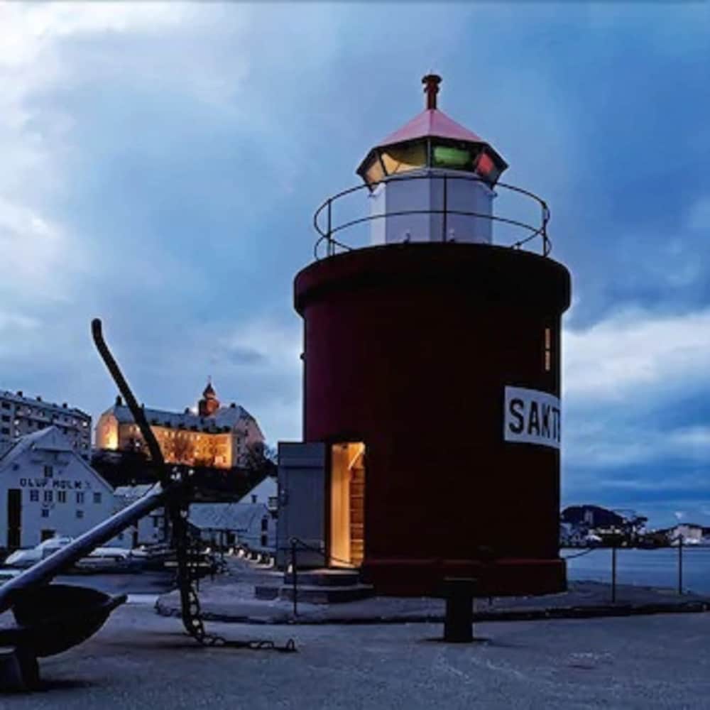 Фото Hotel Brosundet