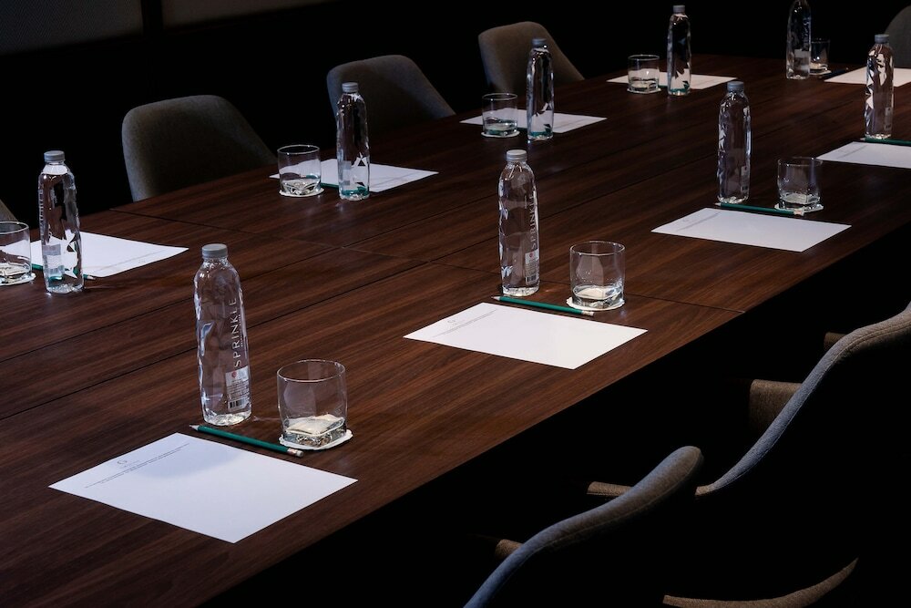 Фото Gardina Asoke Hotel & Residence