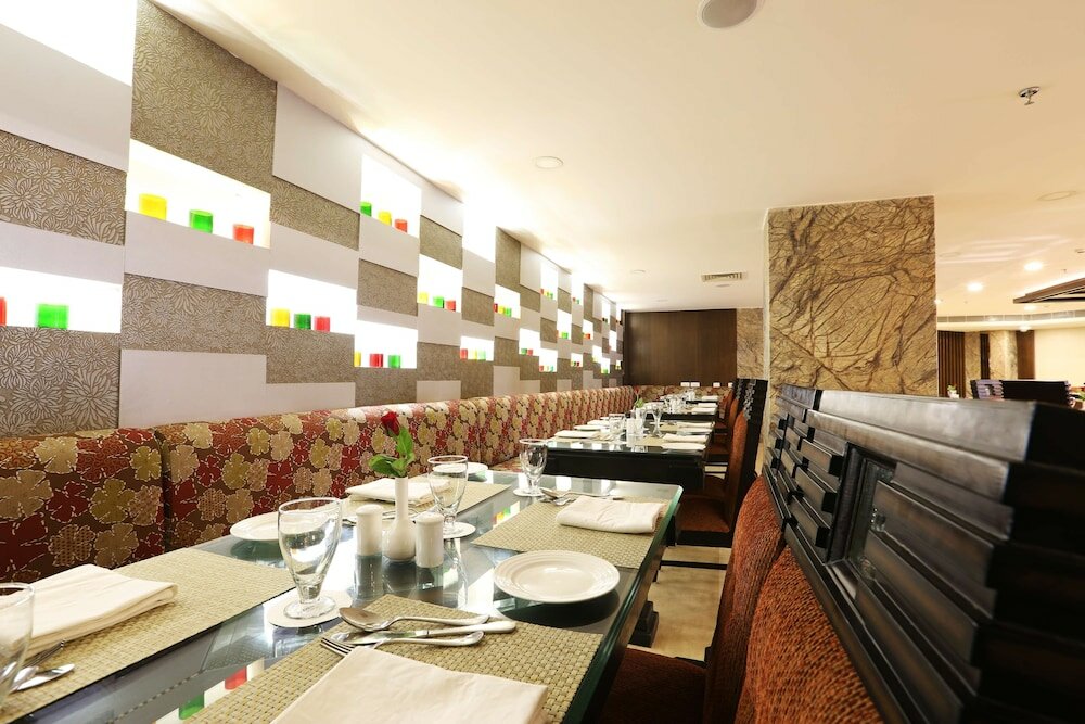 Фото Golden Tulip Jaipur